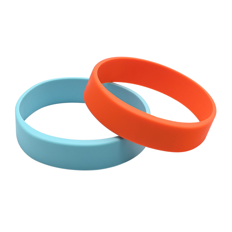 G13 Mini Ultra Thin NFC RFID Silicone Wristband Custom Logo Wholesale